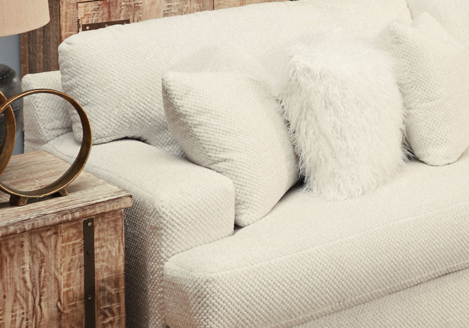 Zada 2-Piece Sectional with Chaise