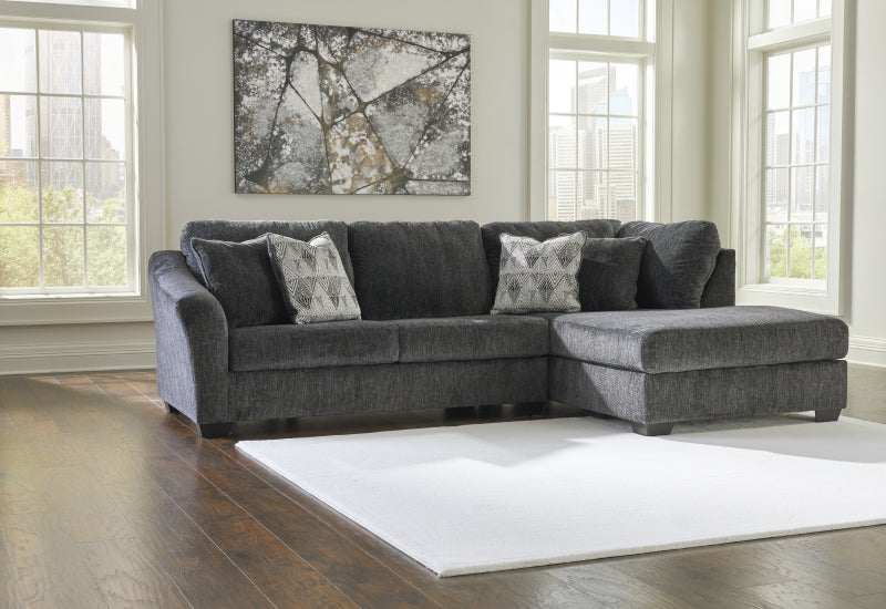 Biddeford 2-Piece Sectional with Chaise