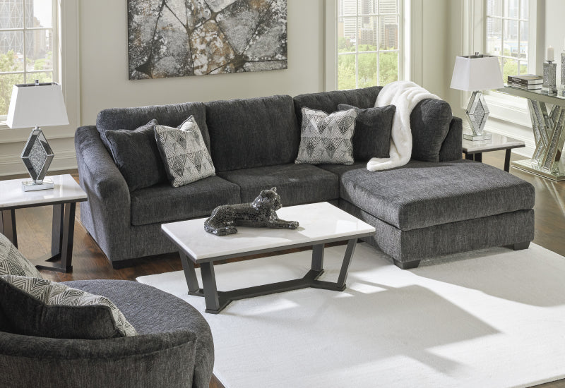 Biddeford 2 Piece Sectional with Chaise