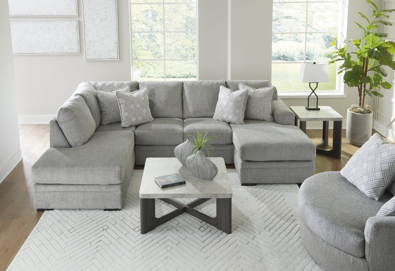 Casselbury 2-Piece Sectional with Chaise