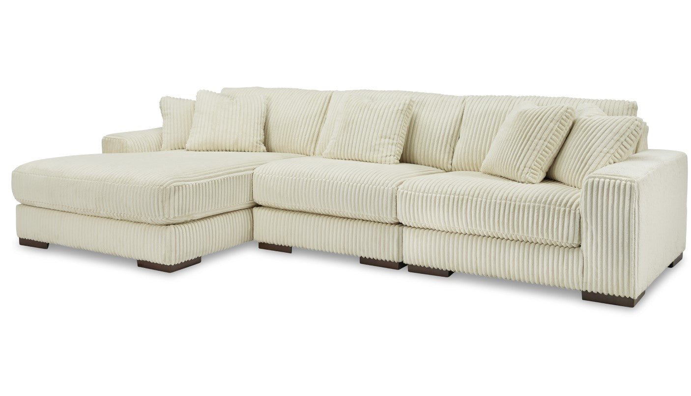 Lindyn 3-Piece Sectional with Chaise