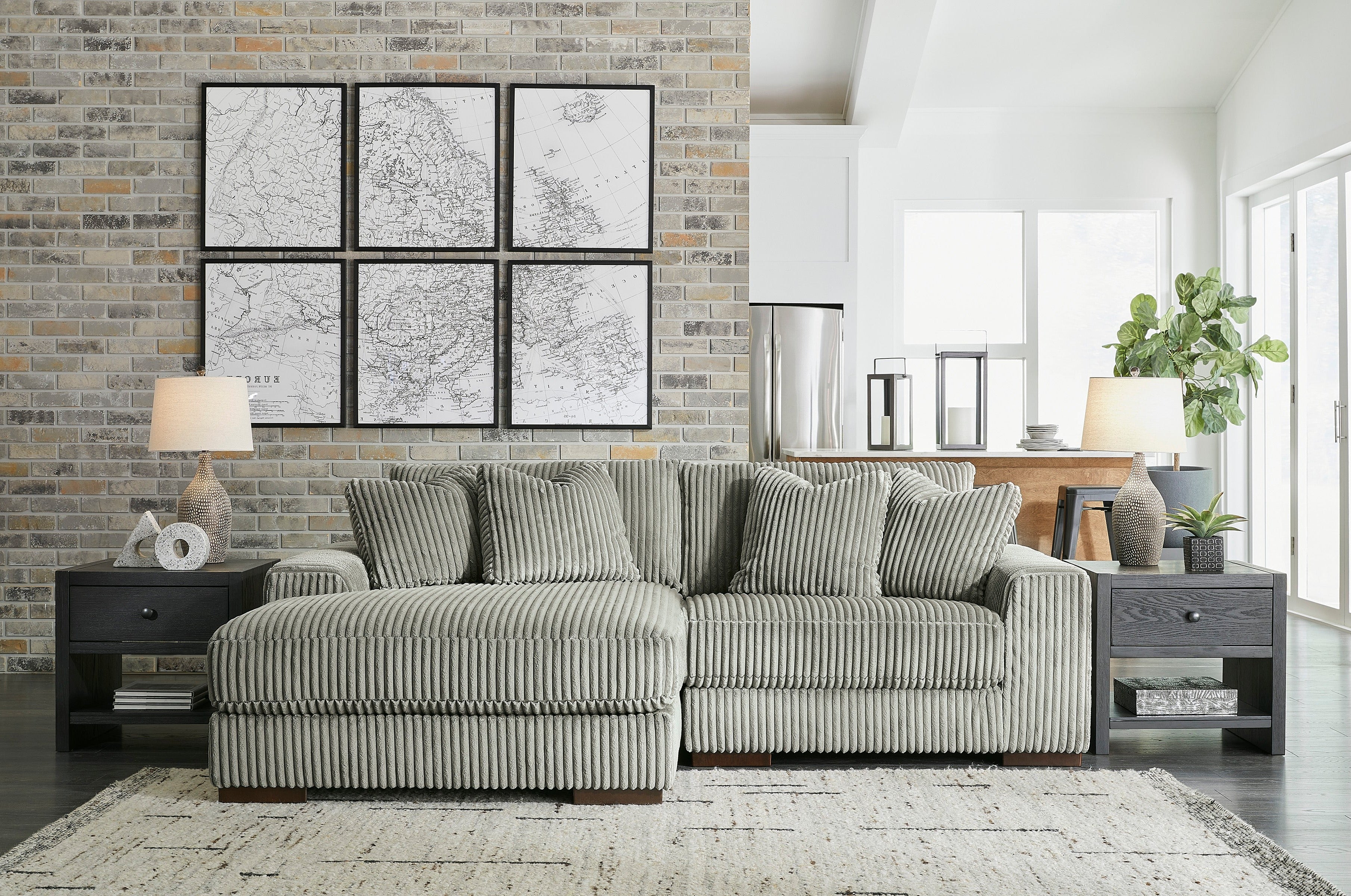 Lindyn Fog Chaise Small Sectional